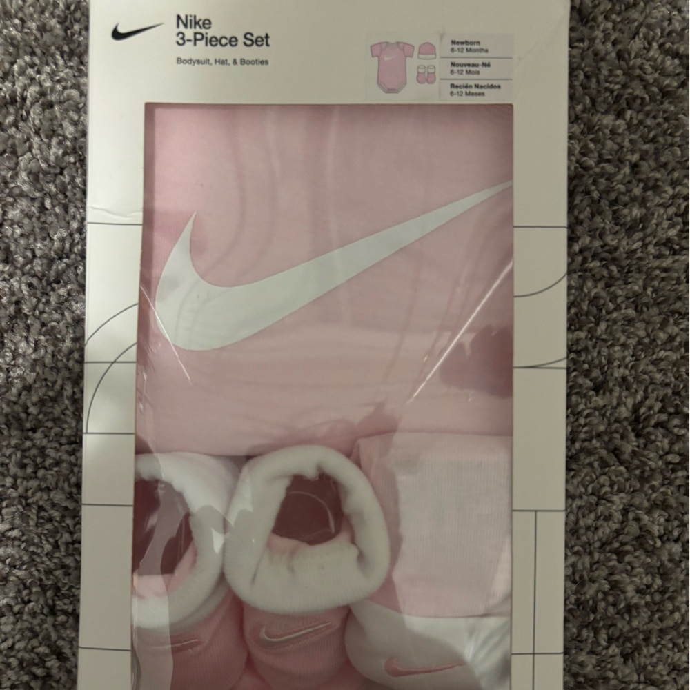 Nike Soft Pink Baby Set